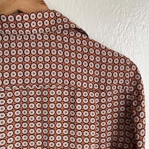 Ann Taylor Loft Long Sleeve Collar Button Up Blouse Geometric Floral Size XXS - Picture 6 of 11